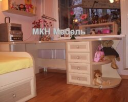 Стол угловой в детскую на заказ от МКН Мебель