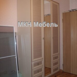 Шкаф с зеркалом на заказ от МКН Мебель