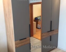 Шкаф распашной с зеркалом МКН Мебель