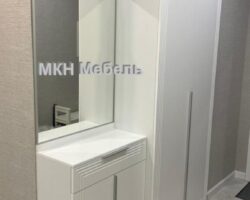 прихожая в белом цвете на заказ