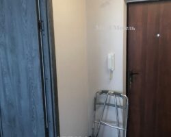 фото с замера прихожей комод