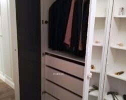 Белый встроенный шкаф в прихожую МКН Мебель