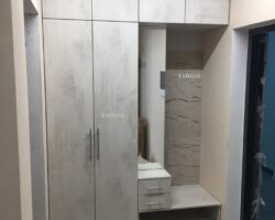 Встроенная прихожая со шкафом на заказ от МКН мебель