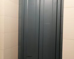 Двери закрыть нишу над инсталляцией в туалет на заказ от МКН Мебель
