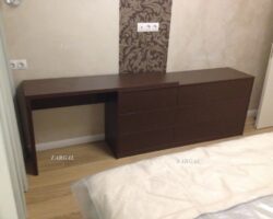 Комод в спальню со столом МКН МЕбель