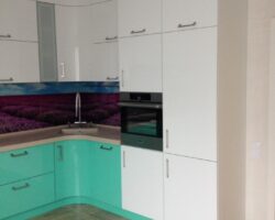 Угловая кухня на заказ МКН МЕбель