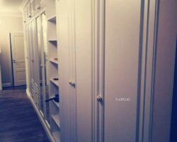 встроенные шкафы в прихожую с крашенными фасадами МКН Мебель