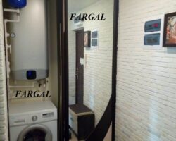 встроенный зеркальный шкаф купе с радиусными вставками МКН Мебель