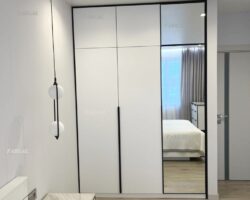 встроенный шкаф с зеркалом МКН Мебель